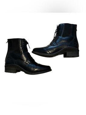 Classic Black Lace-Up Women's Ankle Boots